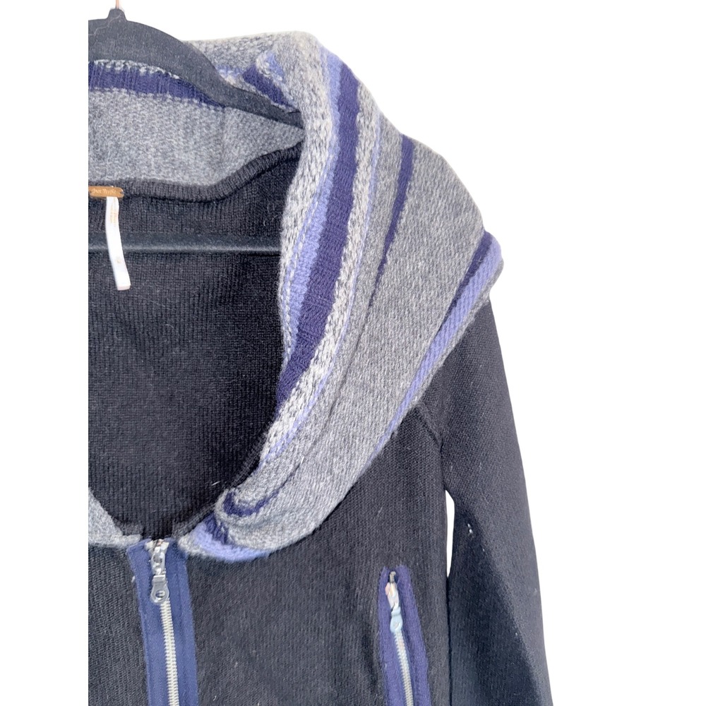 Free People Wool Sweater M Hooded Zip Cardigan Fringe Boho Artsy Y2K Cozy - Picture 4 of 10